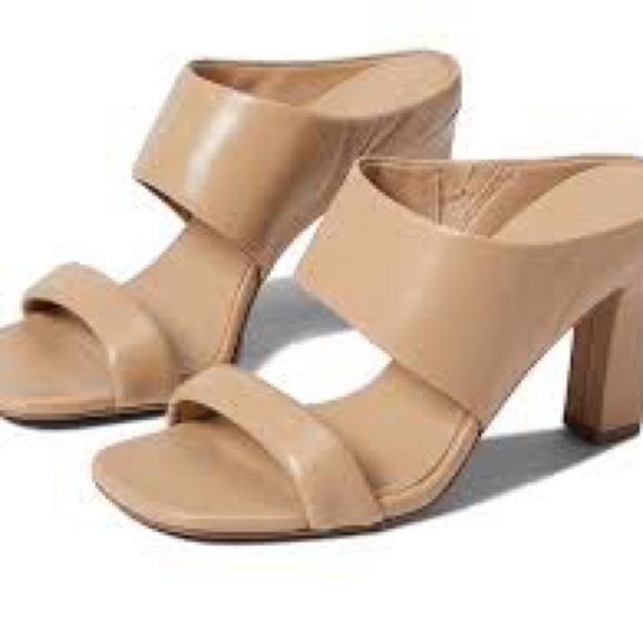 VINCE Quinn Leather Sandals Tan Nude Block Heels Shoes Size 7.5 7 1/2 Designer - Picture 1 of 14